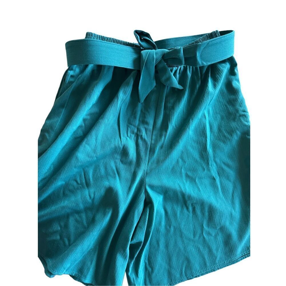 Michele Leslie women’s vintage 90’s teal green high waisted Bermuda flowy shorts